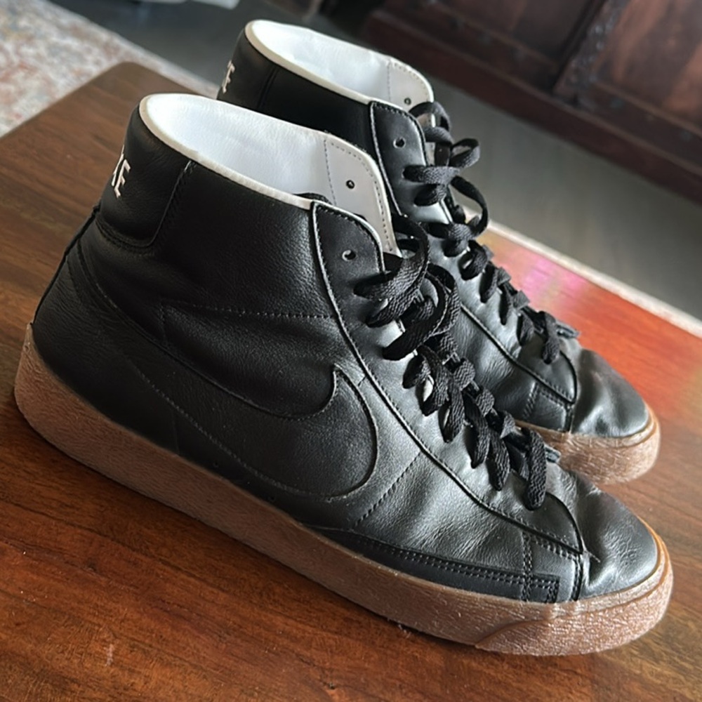 NIKE Blazer Mid Shoe - Men’s Black and Brown Sneakers